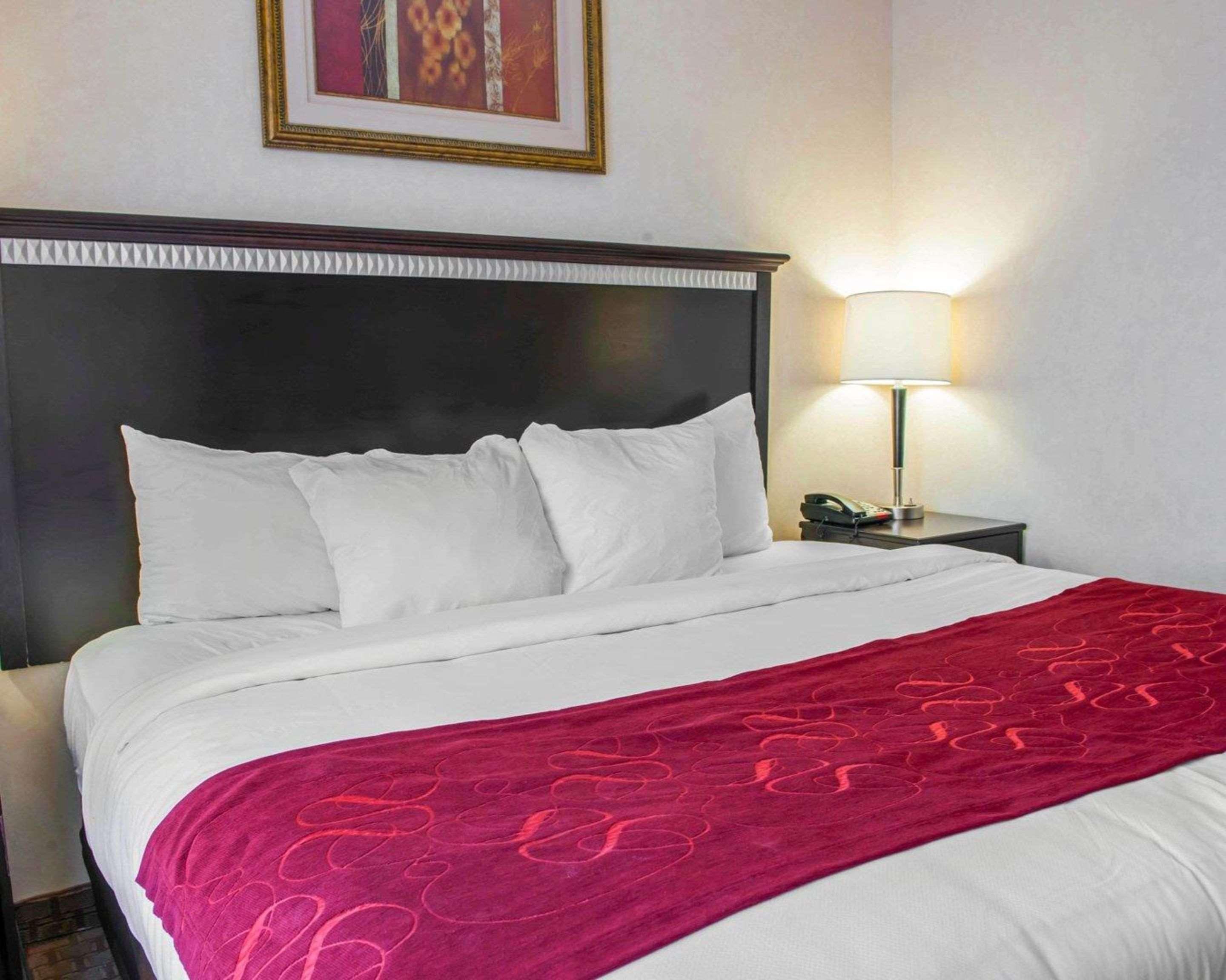 Comfort Suites Southport Buitenkant foto