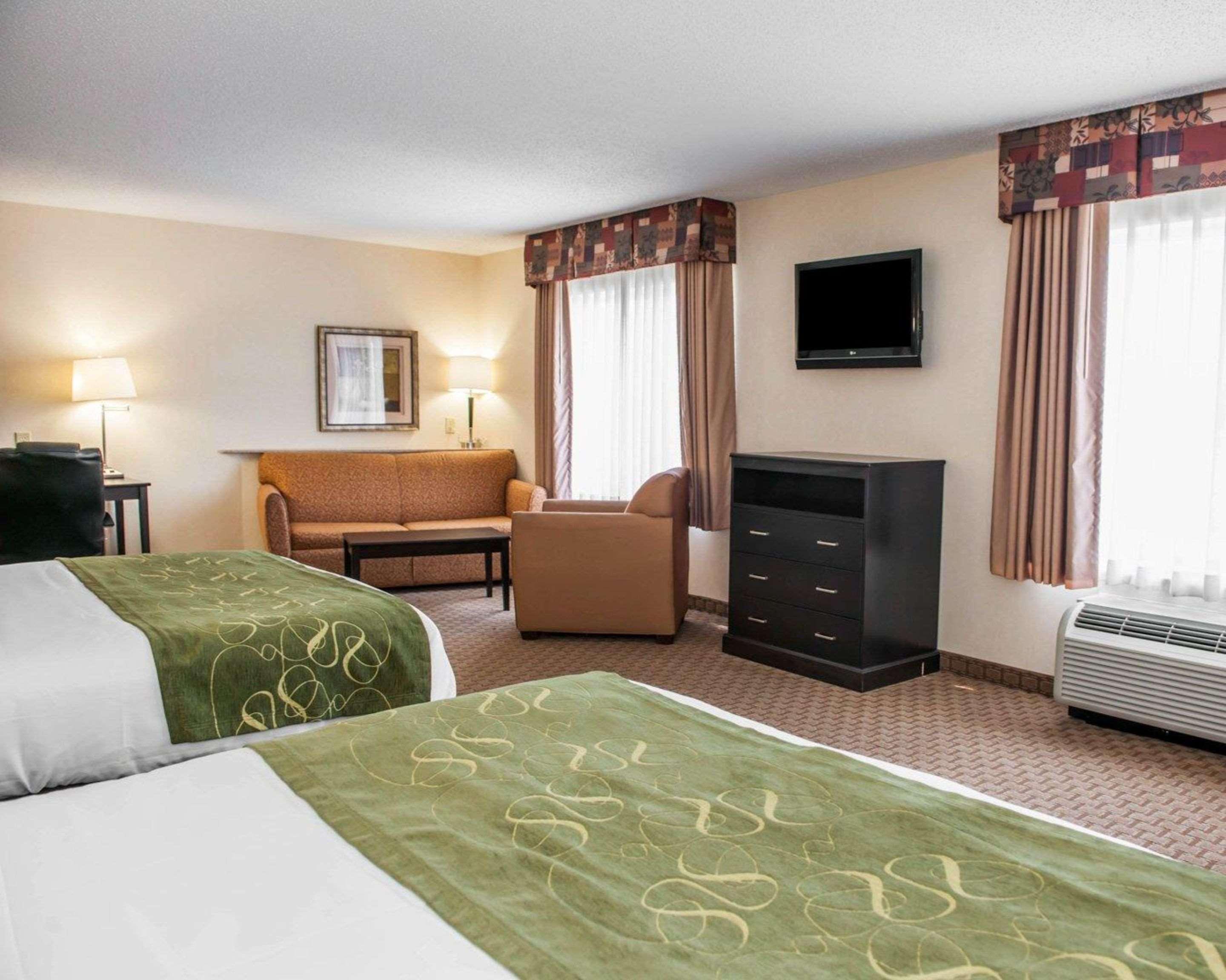 Comfort Suites Southport Buitenkant foto
