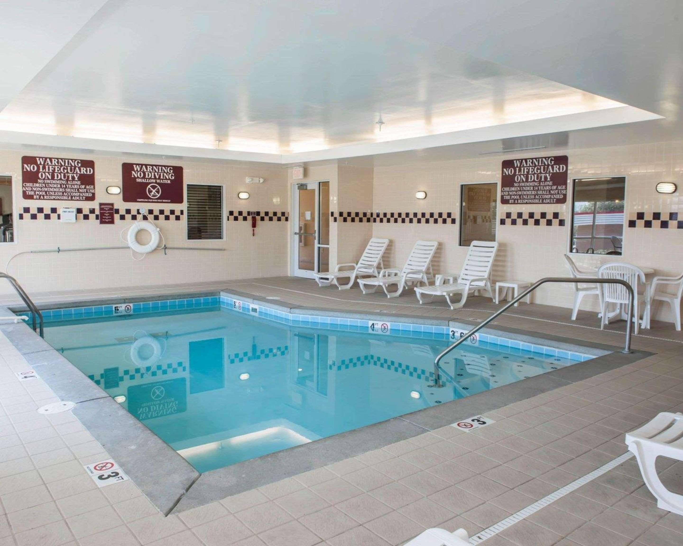 Comfort Suites Southport Buitenkant foto