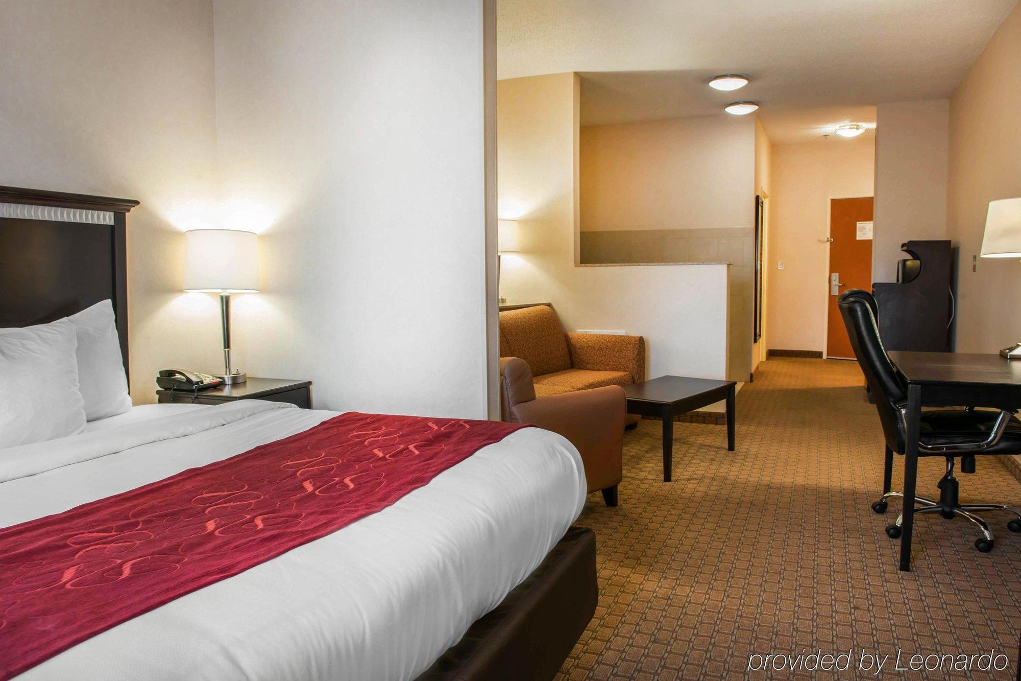 Comfort Suites Southport Buitenkant foto