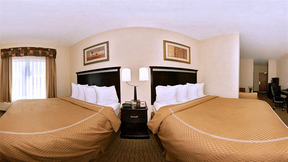 Comfort Suites Southport Buitenkant foto