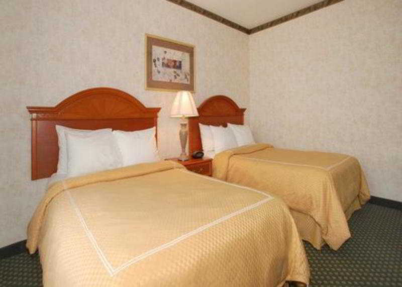 Comfort Suites Southport Buitenkant foto